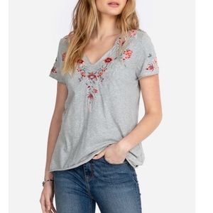 Johnny Was Tayshia Pleat Front Tee - Large